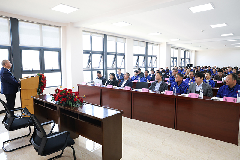 57933216.jpg 0G6A4938.jpg